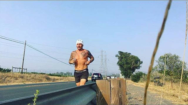 That cool breeze from the Pacific is starting to creep in. #runnersofinstagram #4days #runacrossamerica #runnerslife