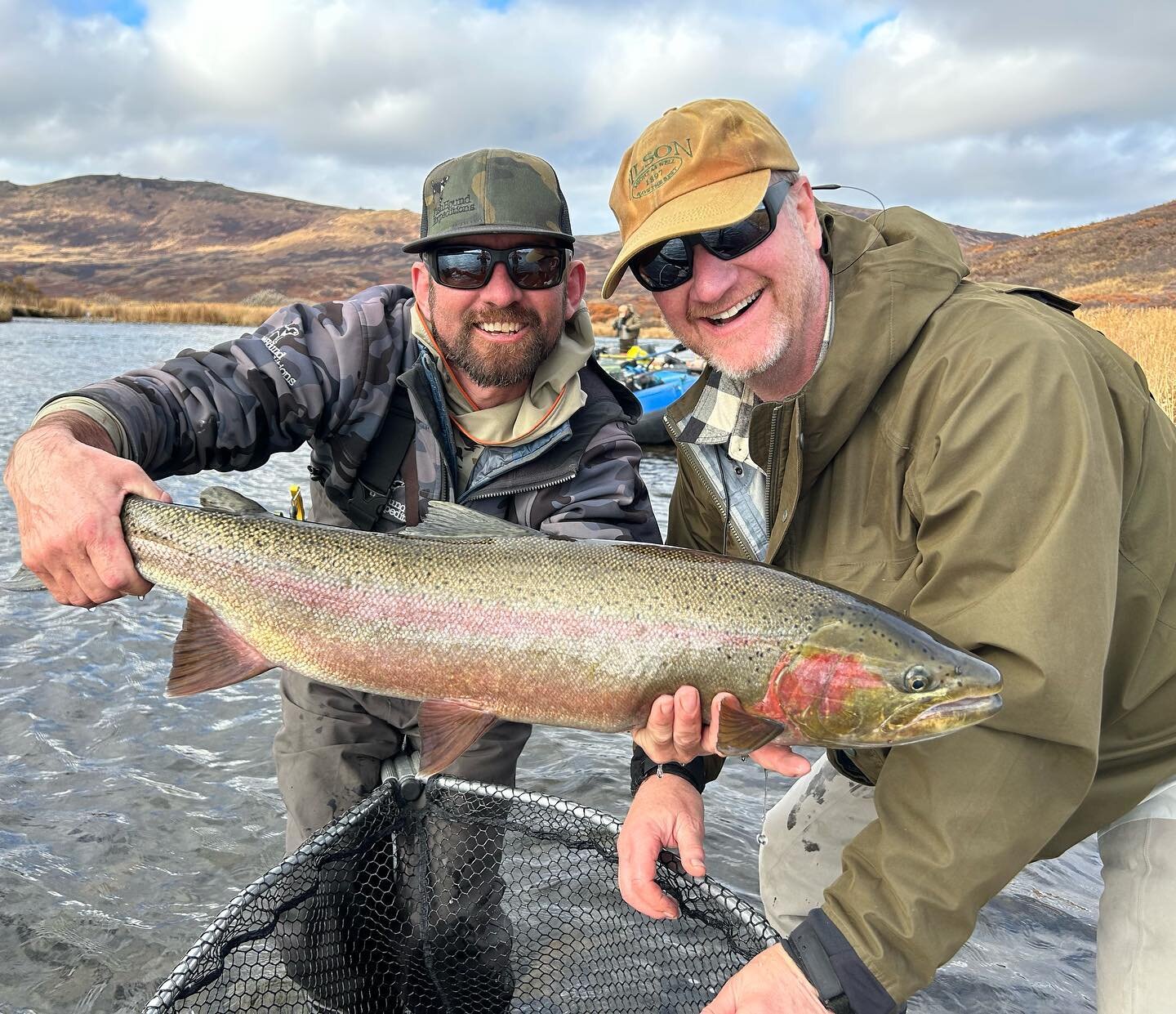 Our steely program was an absolute blast this fall! More pics and vid&rsquo;s to follow before we&rsquo;re headed to the salt! 

#flyfishing #wildsteelhead #defendthewestsu #tugisthedrug #nopebblemine #fishing #catchandrelease #nocrowds #barbless #tu