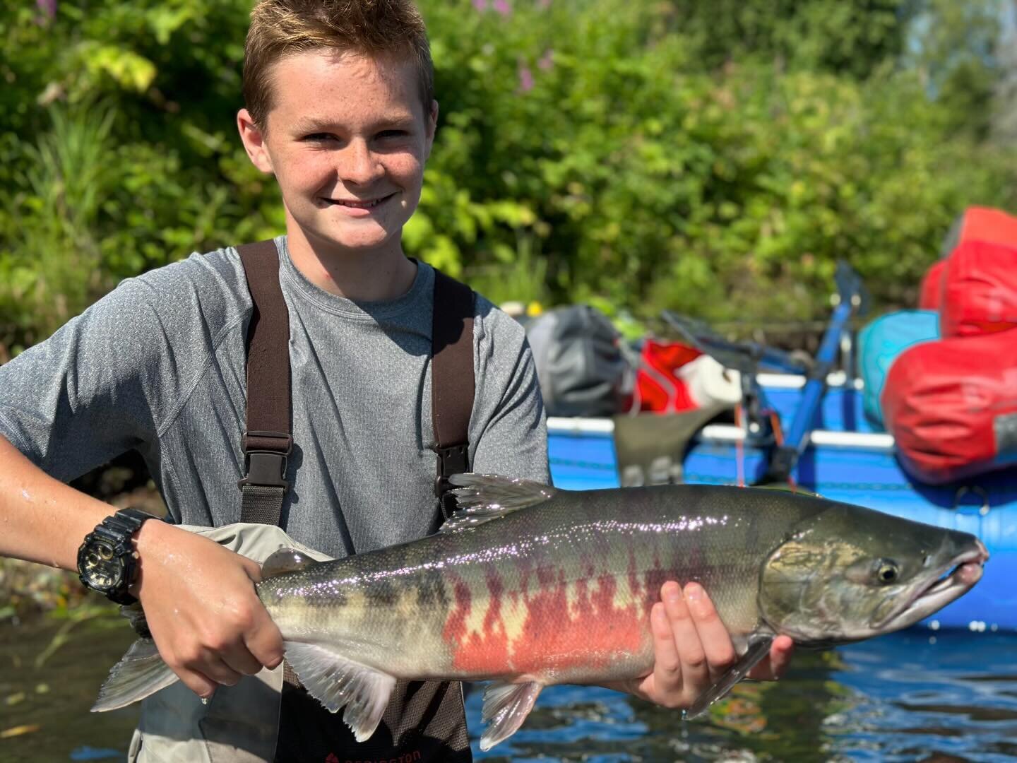 Sun, summer, and salmon are getting closer!

#flyfishing #wildsalmon #defendthewestsu #tugisthedrug #nopebblemine #fishing #catchandrelease #nocrowds #barbless #tugismydrug #guideslife #flyguides #alaska #flyfishalaska #repyourwater #fishporn #wildpl