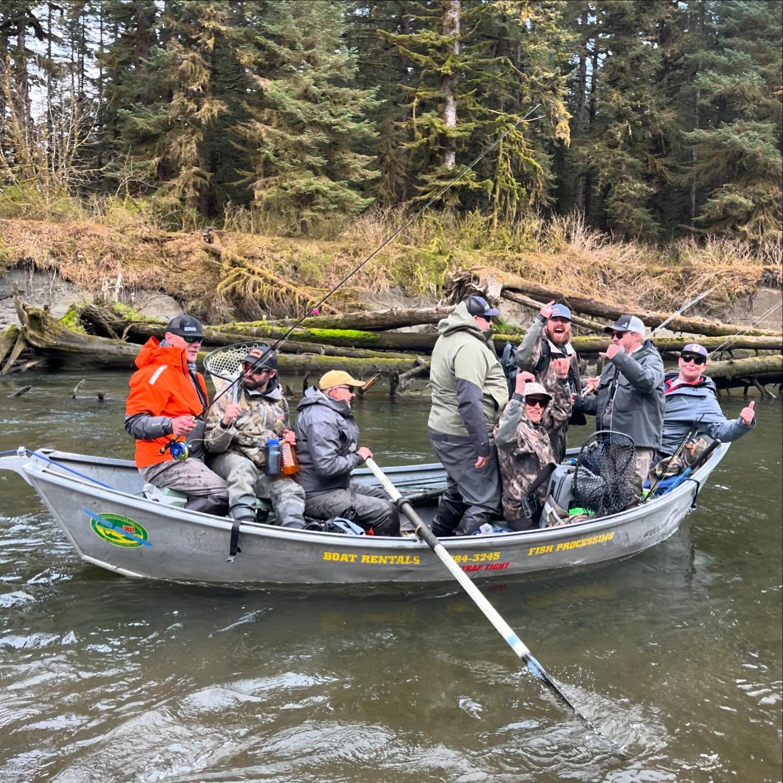 Good times with the FishHound crew and friends on our annual &ldquo;team building&rdquo; trip! Steely caught and lost, many, many beers crushed, and way too much whiskey! Love all you monsters! Till next year&hellip;

#flyfishing #guidedayoff #steely