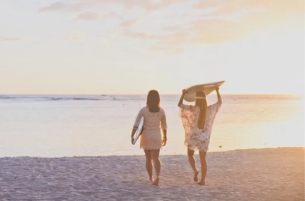 Christina Foret: Writer + Photographer. Honolulu, HI. Travel Photos.
