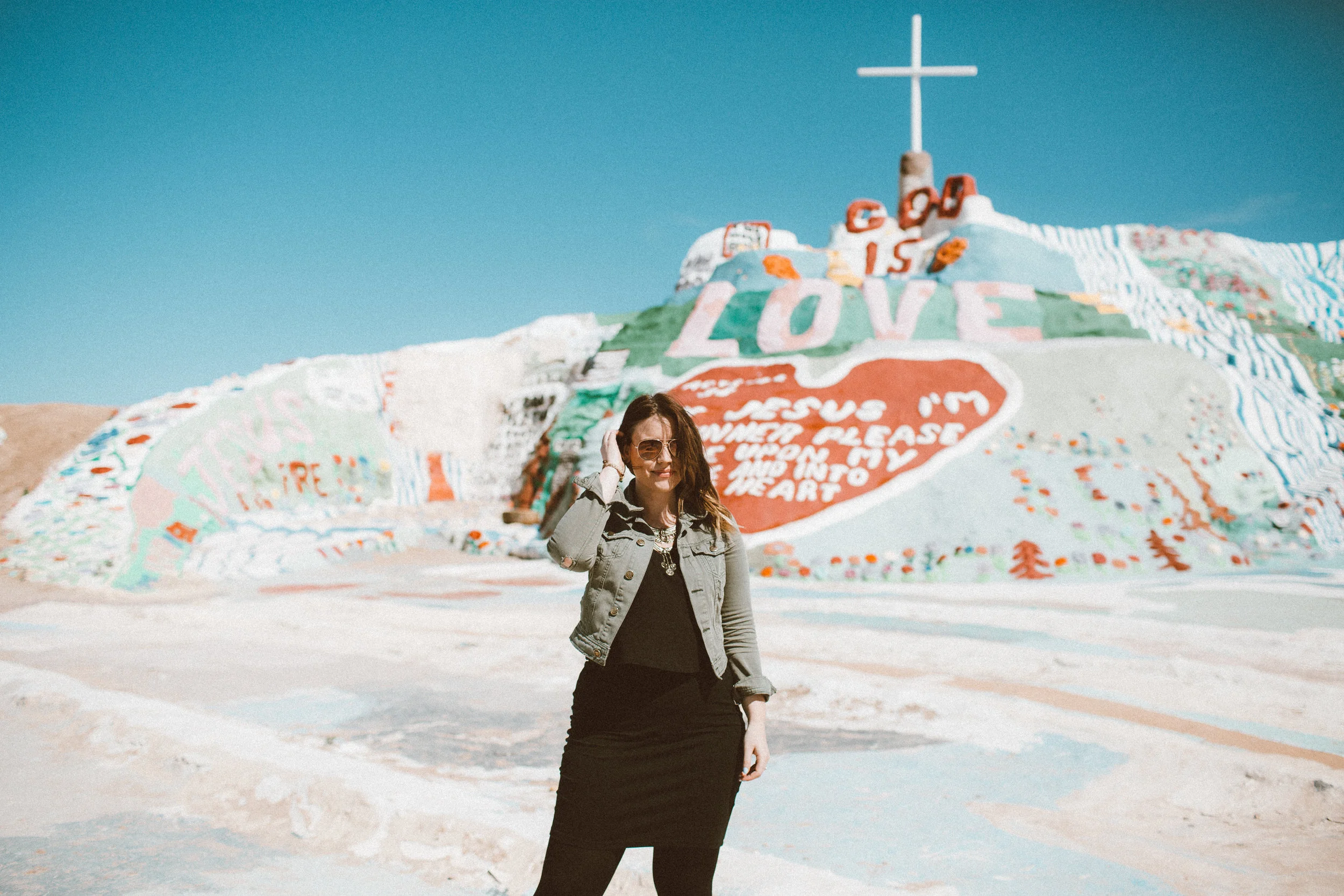 Christina Foret - Lifestyle Blogger - Salvation Mountain-18.jpg