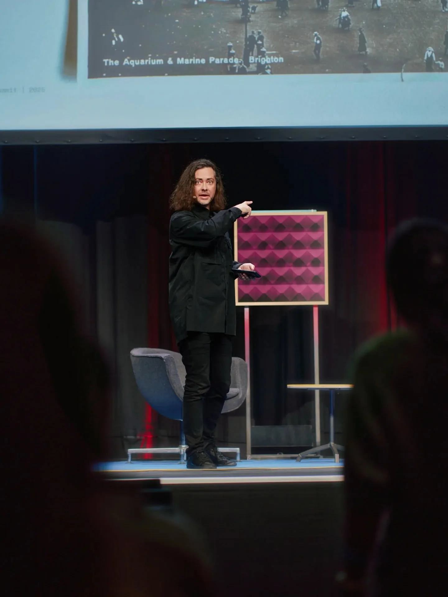 A massive thanks for the invite, @digitaleleute! Last week I gave a talk at #DigitaleLeute2025 in Cologne on 'Wizard of Oz-ing, Soup and Prototyping for Emerging technology' &ndash; or, when prototyping turns sci-fi into real tech and how we can expl