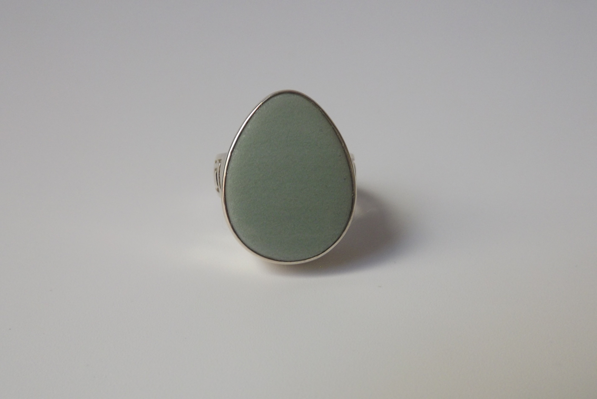 Chinese antique porcelain fine jewelry handmade sterling silver bean green glaze ring