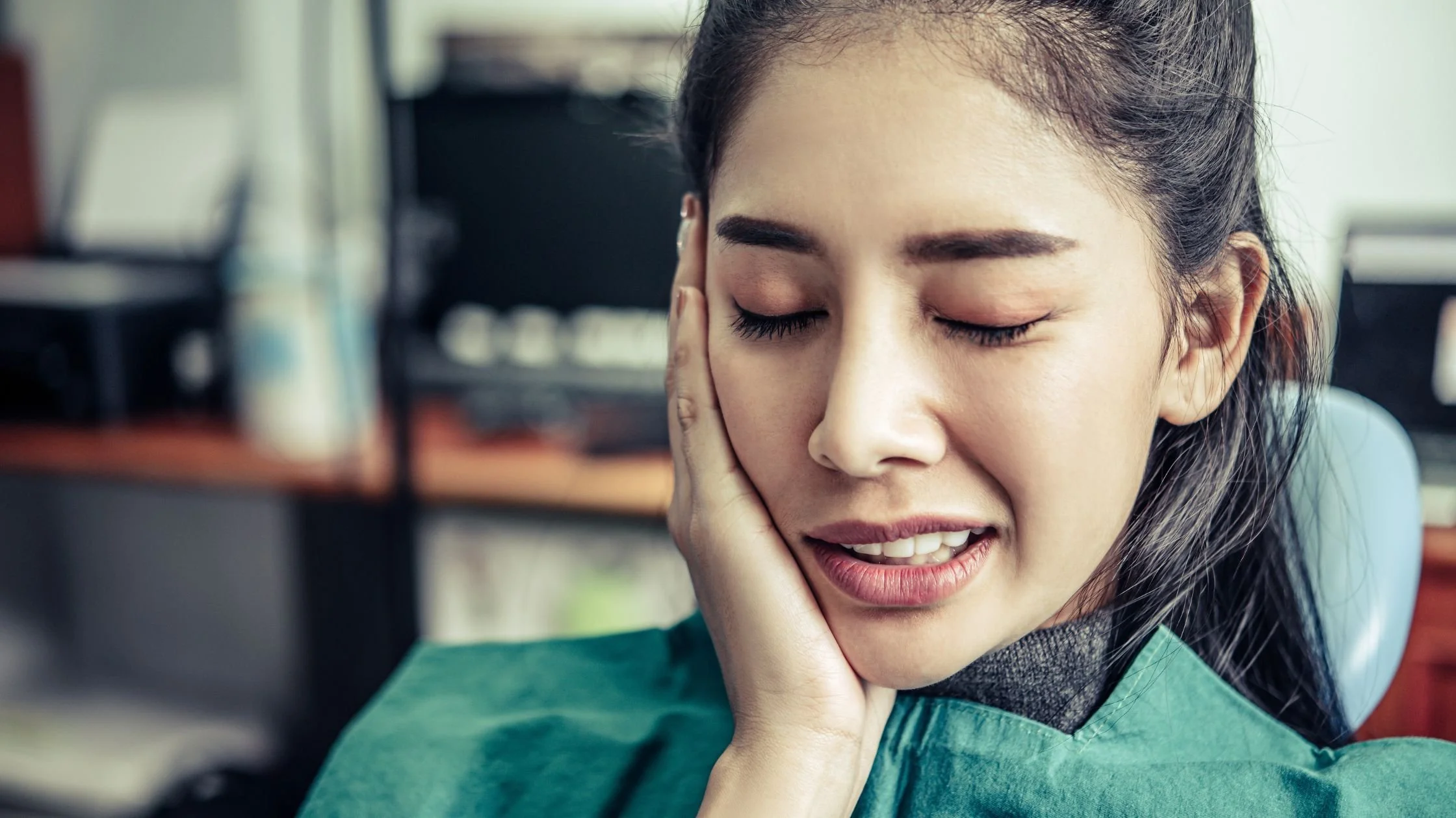5 Urgent Dental Problems and What to Do First