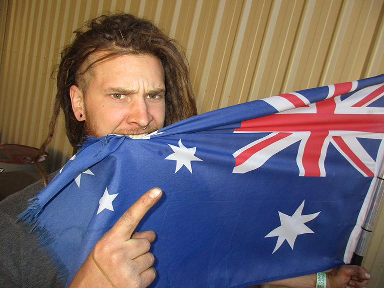  "Aussie Aussie Aussie, Oi Oi Oi" Photo: Jerry Bernardo. 