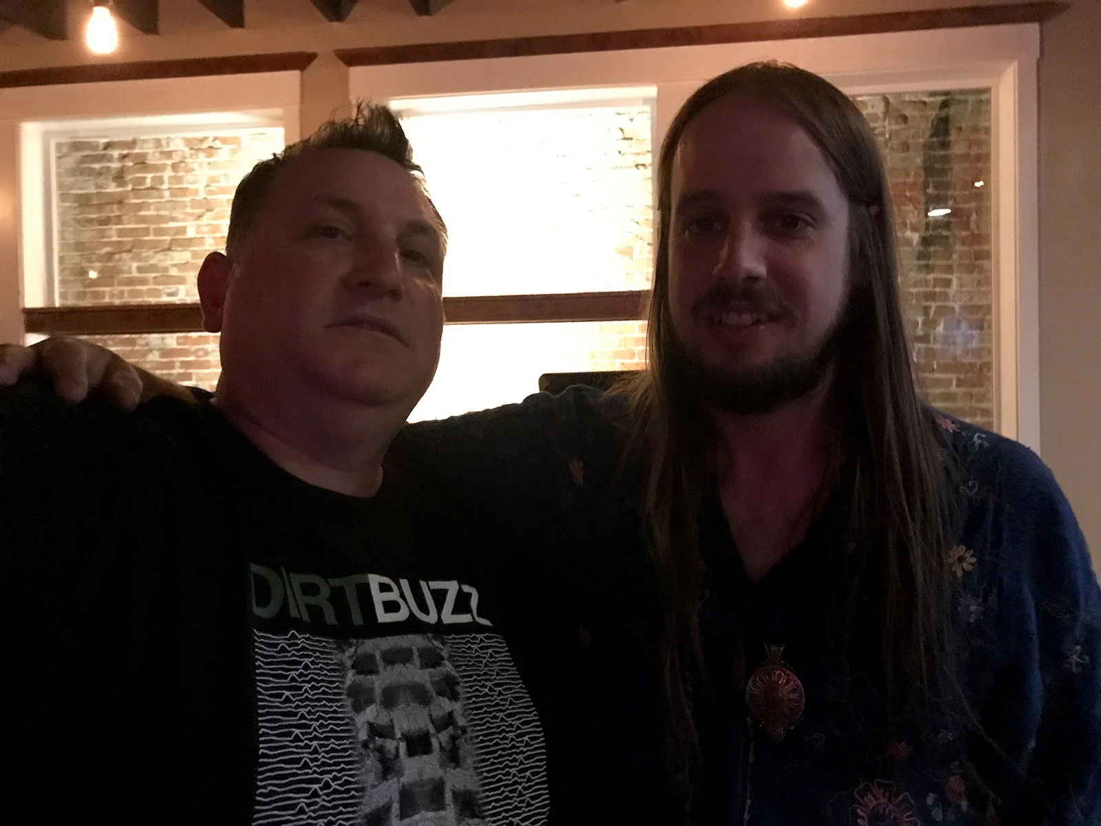 The editor with vocalist and guitar player Parker Griggs. Photo: Dirt Buzz Selfie.
