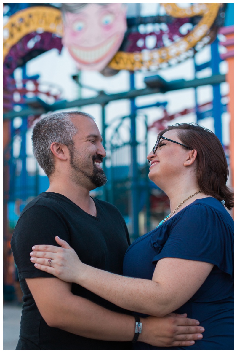 Kate-Alison-Photography-Coney-Island-Brooklyn-Engagement-Session_0004.jpg