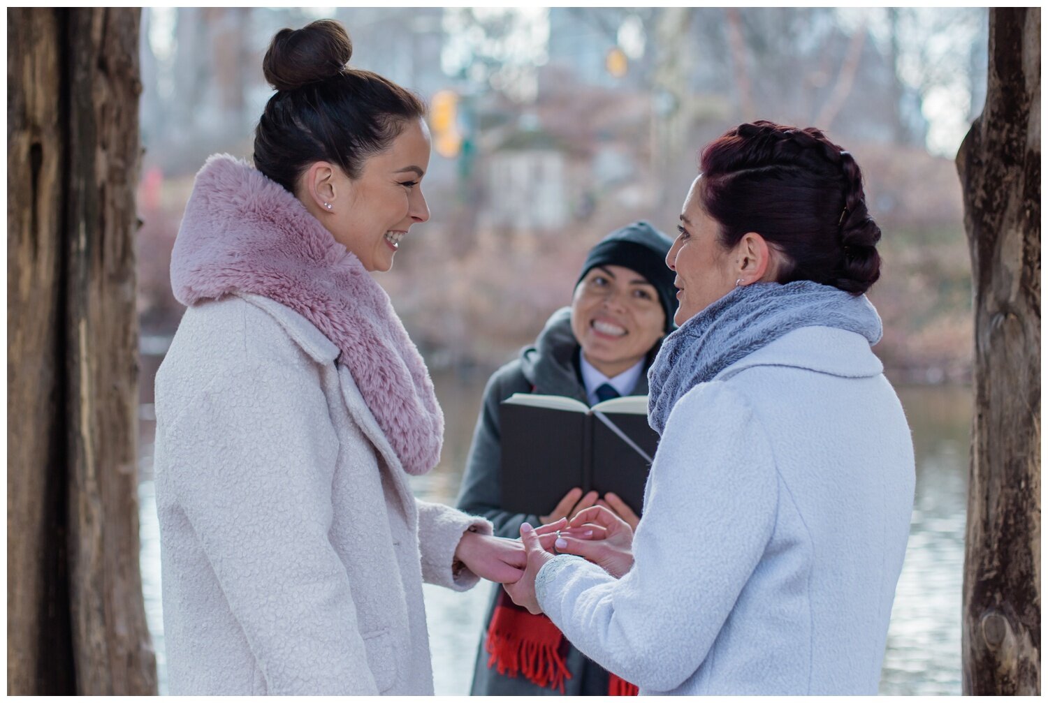 Kate-Alison-Photography-Christmas-Central-Park-Irish-Elopement_0006.jpg