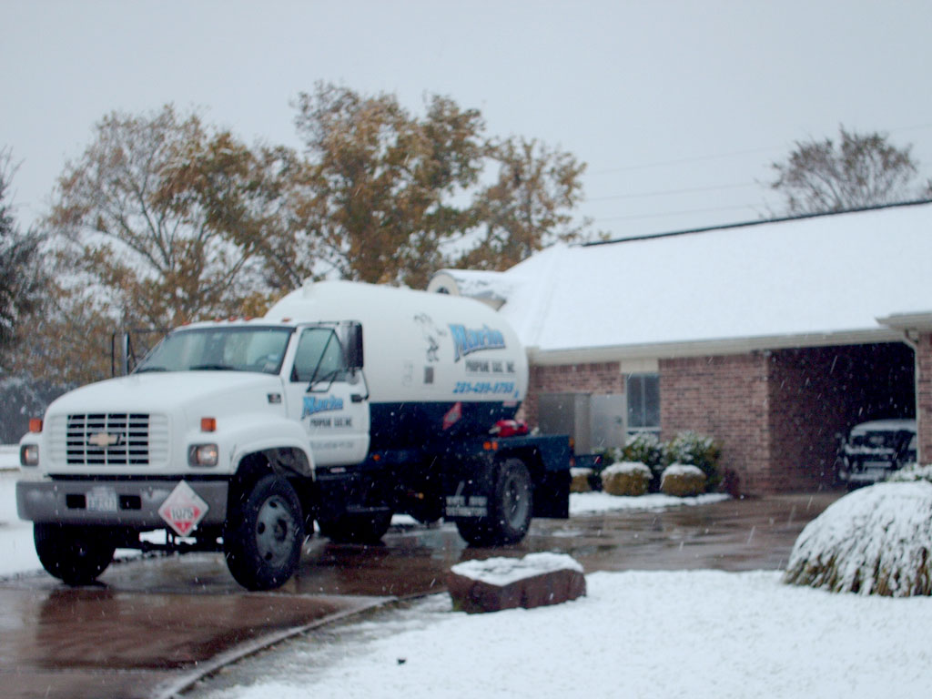 residential-delivery-truck-snow.jpg