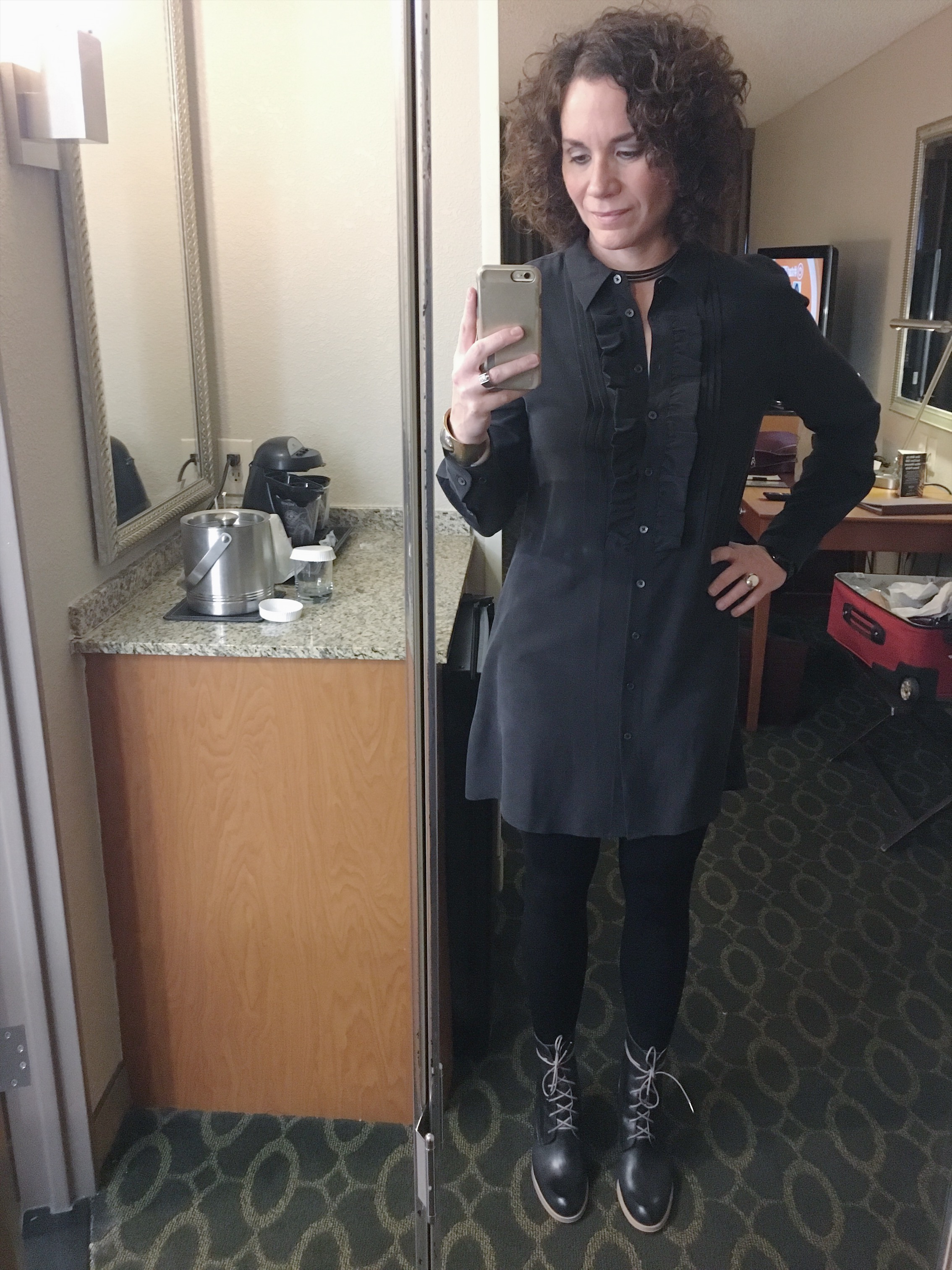 Shirtdress Equipment | Collar Necklace Margaret Ellis & Amanda Valentine | Shoes Peter Nappi