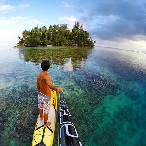 Happy 🌴 Aloha 🌴 Friday. I hope your weekend looks and feels a little something like this. Team Rider Raihei Tapeta with some beautiful photography. Check out his work at: @mataiea_lifestyle #naishsup #stand_up_paddle #standuppaddle #takemethere #cr