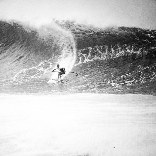 Team Rider 🔘 Robin Johnston charging Pipe! @rjsurfboards #sup #paddlesurf #paddleboarding #standuppaddle #stand_up_paddle #pipeline #northshore #surf #surfing