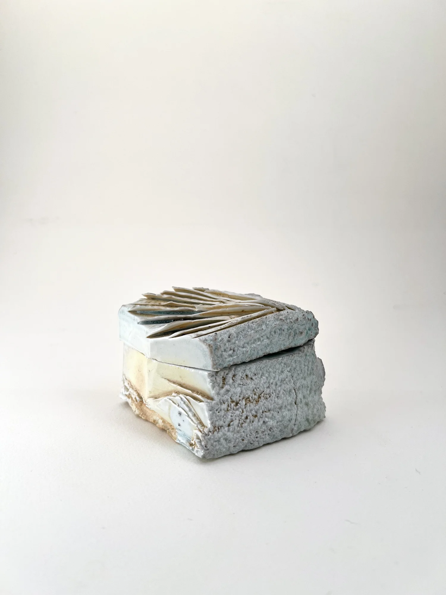 Kurinuki box, medium — Amy Fields Ceramics
