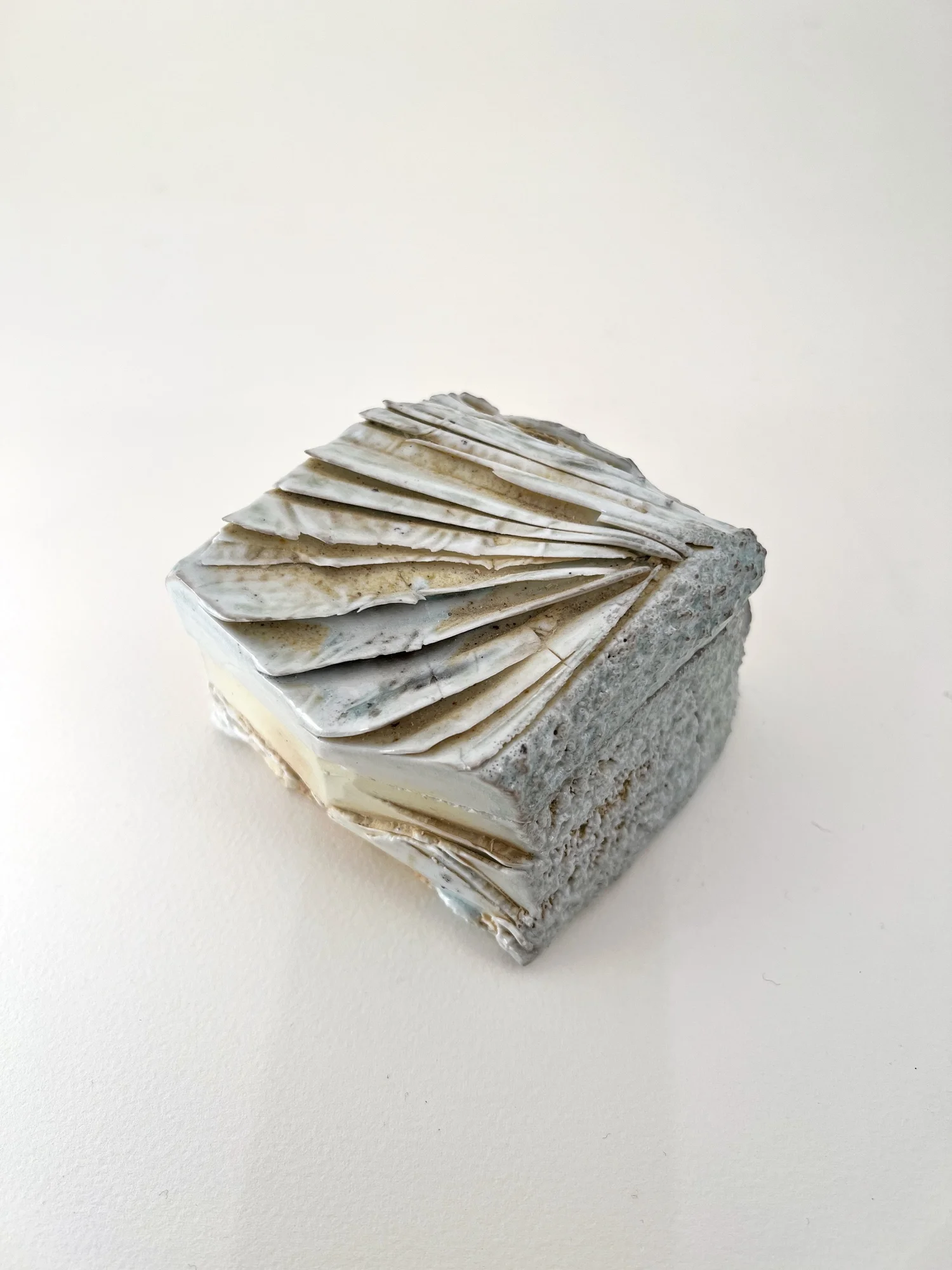 Kurinuki box, medium — Amy Fields Ceramics