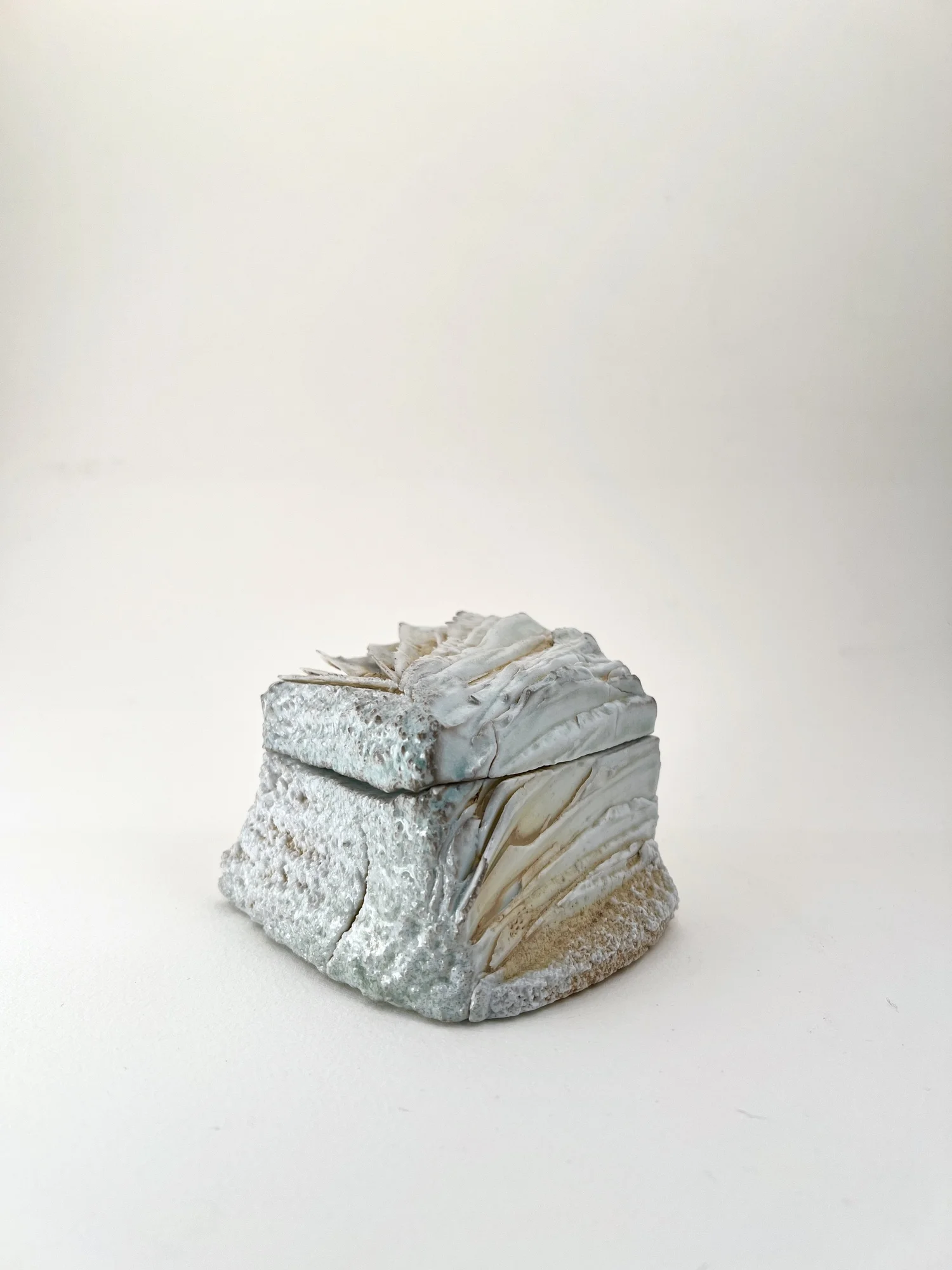 Kurinuki box, medium — Amy Fields Ceramics