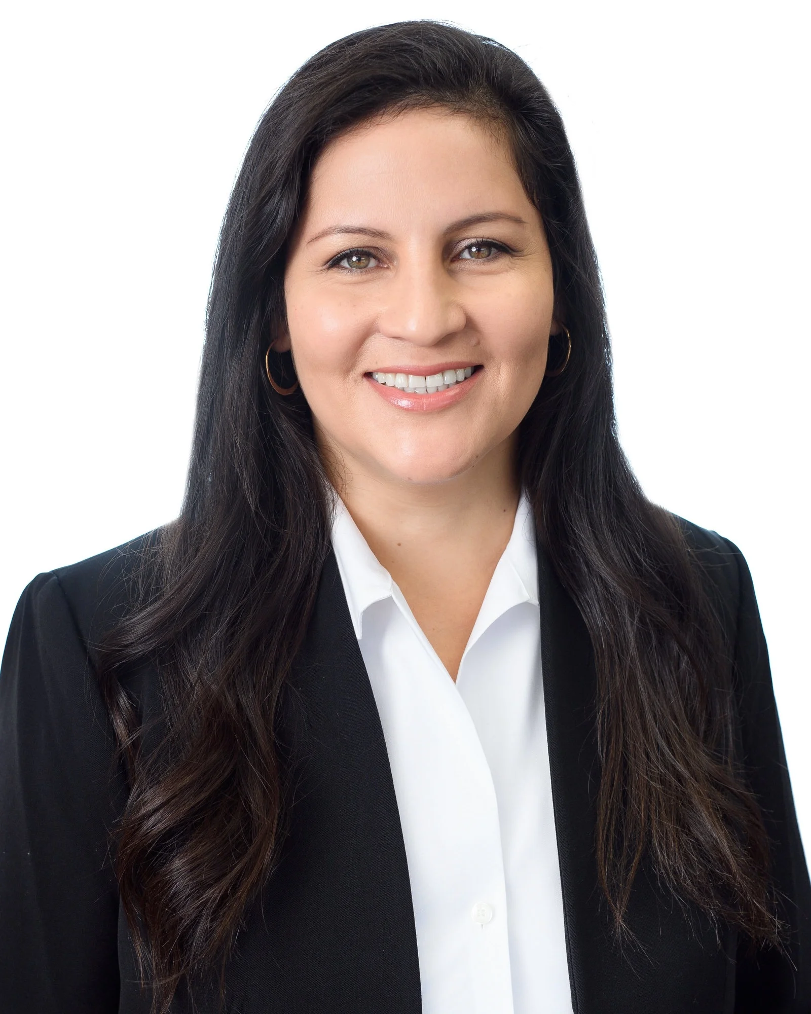 Lillian Senchak | Administrative Assistant lillian.senchak@raymondjames.com Lillian is a graduate of Southeastern Louisiana University and began her career with Raymond James Financial Services in June 2005. She assures that all of our client's questions and requests are being addressed. Lillian is responsible for helping clients with any account information changes or updates, Investor Access , and any money movement requests. She strives to provide strong administrative support to our clients. Lillian and her husband, Kirk, live in the Baton Rouge area. In her leisure time she enjoys playing tennis, cooking, and cheering on the LSU Fighting Tigers .