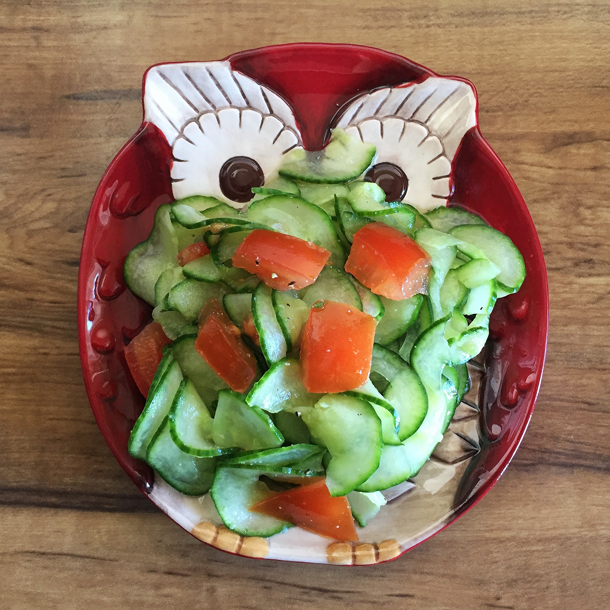 Spiralized cucumber salad with lemon and tomatoes
