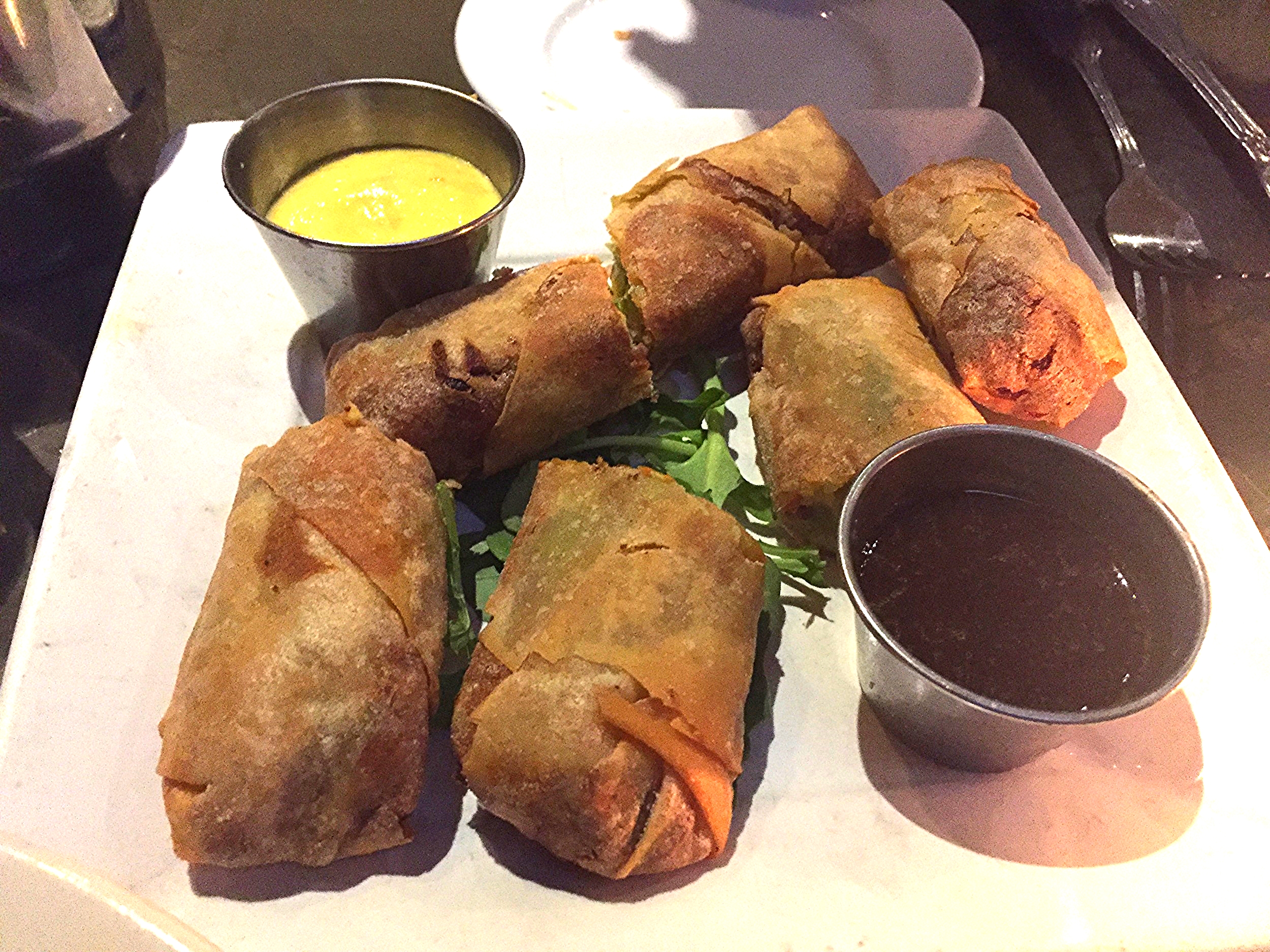 Crispy samosa rolls