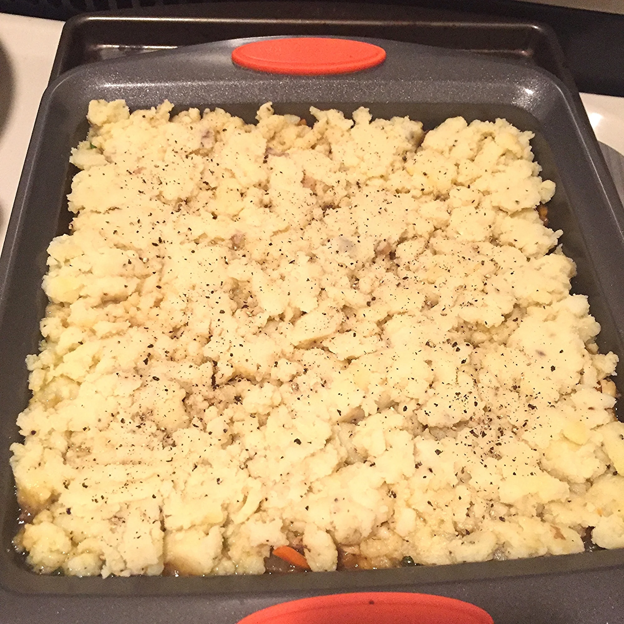 Vegan shepherd's pie before baking it