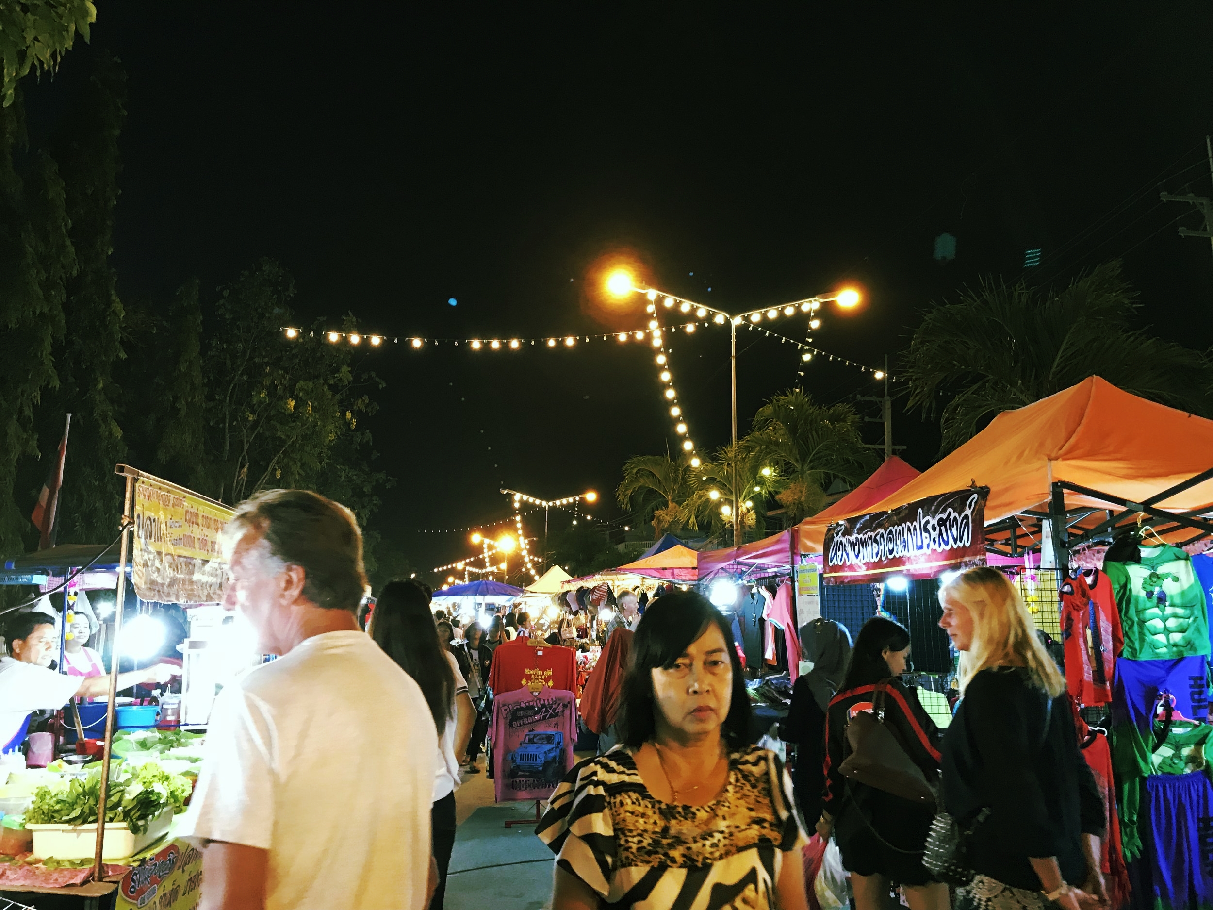 Cha-Am Night Market
