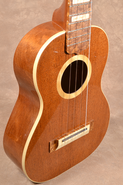 Mahogany Moon 02.png