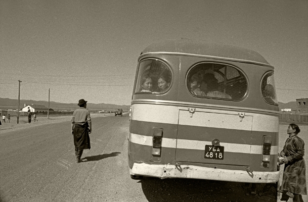 Luís Barreira Mongólia, 1996 Fotografia Gelatin-Silver Print serie: Street Photography arquivo: F_226_12796, 1996