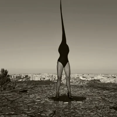 Luís Barreira la goutte d'eau , Monsanto, Lisboa, 2015 série: La Femme Fotografia digital