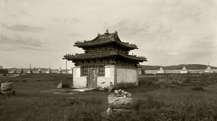 Luís Barreira karakorum ( capital do Império Mongol no século XIII) Mongólia, 1996 Fotografia Gelatin Silver print
