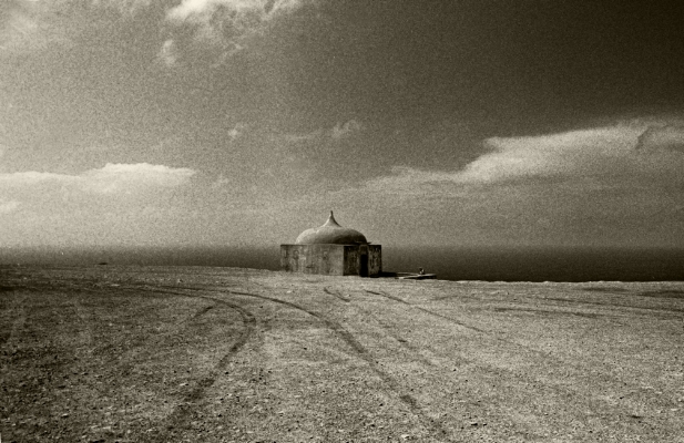 Luís Barreira Capela de Nossa Senhora da Pedra da Mua, Sesimbra, 1997 Fotografia Gelatin Silver print