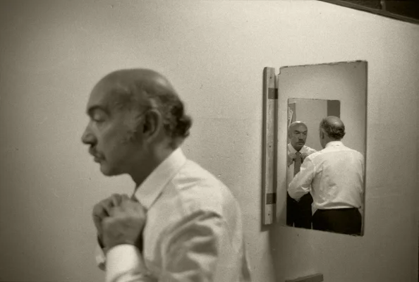 Luís Barreira Actor João D'Ávila Casa da Comédia, 1989 " O Irmão " de David Mourão Ferreira encenação de João D'Ávila Fotografia Gelatin-Silver Print série: portraits