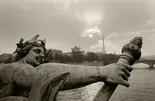 Luís Barreira Ninfa do Neva * Paris, 1989 Fotografia Gelatin Silver print arquivo: F_064_6020, 1989
