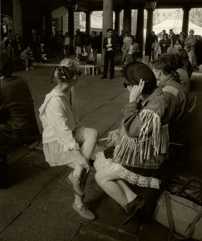 Luís Barreira Covent Garden, 1988 London Fotografia série: street photography arquivo: F_039_5058, 1988