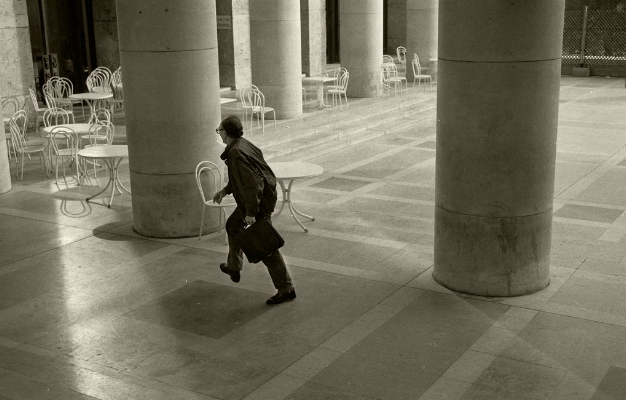 Luís Barreira hâtif - Paris, 1989 Fotografia Gelatin Silver print serie: street photography arquivo: F_066_6103, 1989