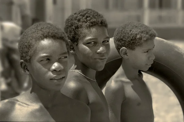 Luís Barreira Cuba, 1997 Fotografia Gelatin Silver print Série: CUBA'97 Exposição na Galeria Imargem - Almada, 1999 Publicação em Livro (Depósito Legal 144 759/99) arquivo: F_313_7346, 1997