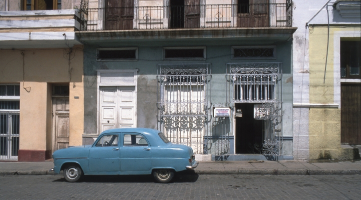 Luís Barreira Havana, 1997 Fotografia Gelatin Silver print Série: CUBA'97 Exposição na Galeria Imargem - Almada, 1999 Publicação em Livro (Depósito Legal 144 759/99) arquivo: F_341_16569, 1997