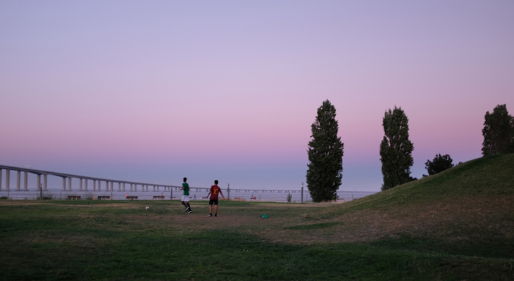 Luís Barreira "Noite de Verão III", 2017 Parque das Nações Lisboa Fotografia Série: no parque arquivo: 07_15_DSCF1320, 2017