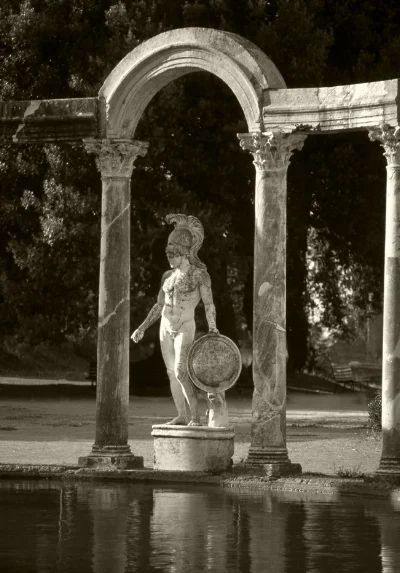 Luís Barreira Marte Villa Adriana, 1990 Roma Série: ROMA'90 Fotografia Diapositivo arquivo: SLIDE_20521, 1990