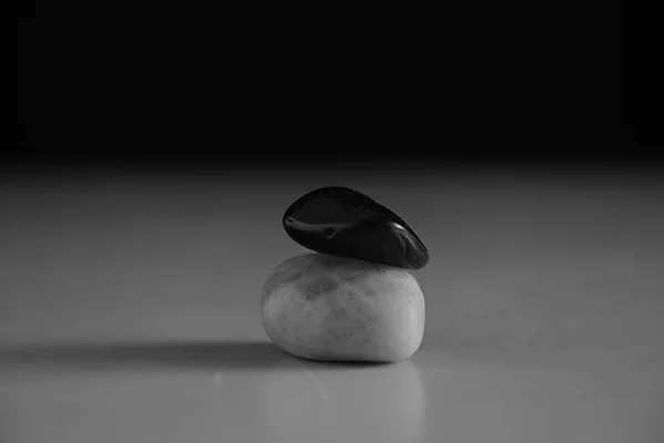 Luís Barreira stones, 2019 série: Fotografia arquivo: 2019_04_06_NK2_2499