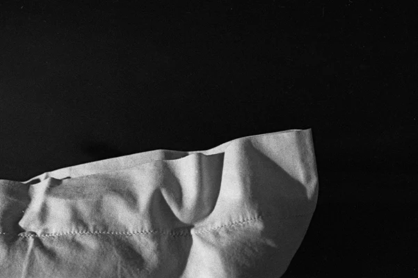 Luís Barreira s/Título, 1986 série: “palavras nuas” Fotografia Gelatin Silver print arquivo: 1986_FOLIO_023_4348
