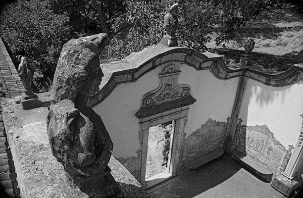 Luís Carvalho Barreira Serra da Ossa, 1990 série: paisagens habitadas Fotografia Gelatin Silver print arquivo: 1990_FOLIO_105_9267