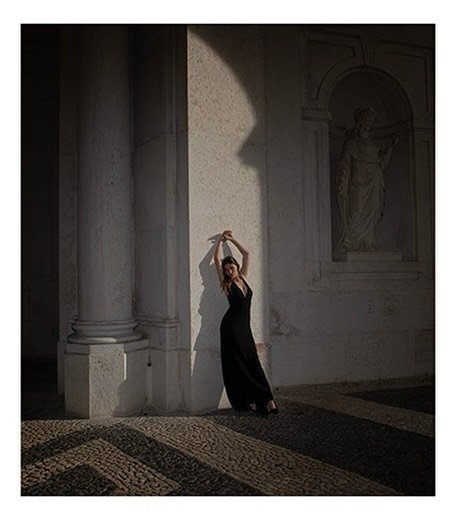 &ldquo;A luz que se mostra&rdquo;, 26
💃🏻 @luna_ines__ 
📸 @lcbphotos