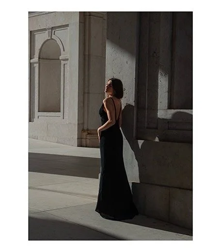 &ldquo;Quando a luz se revela em poema&rdquo;, 26
💃🏻 @luna_ines__ 
📸 @lcbphotos