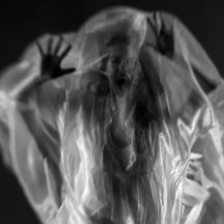 Ashleigh_resize_under gauze_yell_original__crop_2_healing_bw_nik_final_resize_embedded_3886.jpg