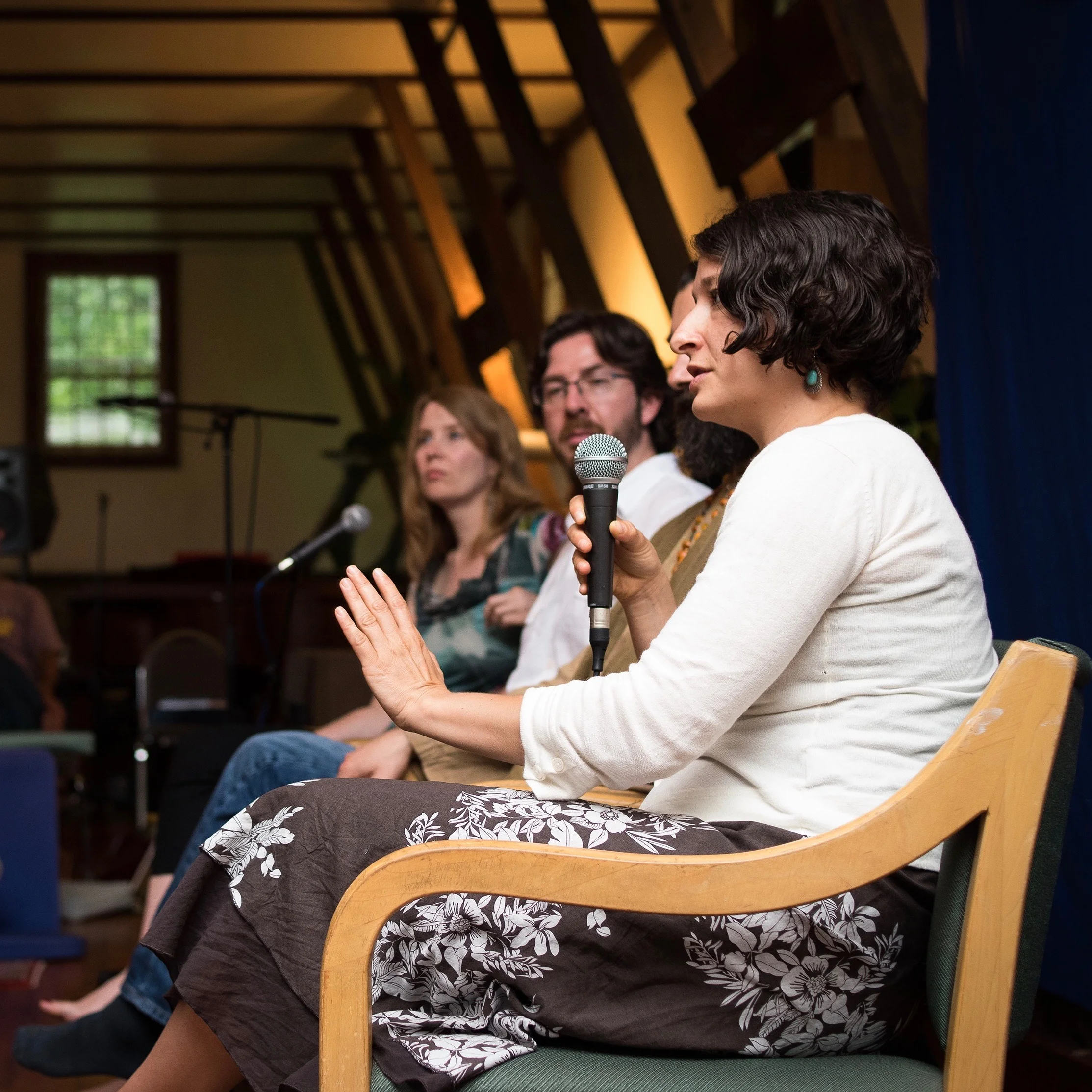 Sarah Leila Manolson speaking during the sohbet on paradigm shift in the Sufi Order. Photo by Hilary Benas, 2015.