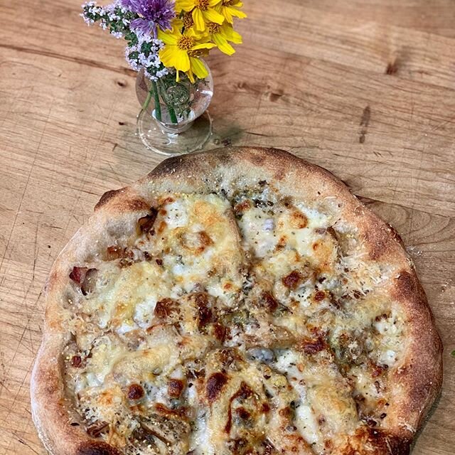 Porcini pizza