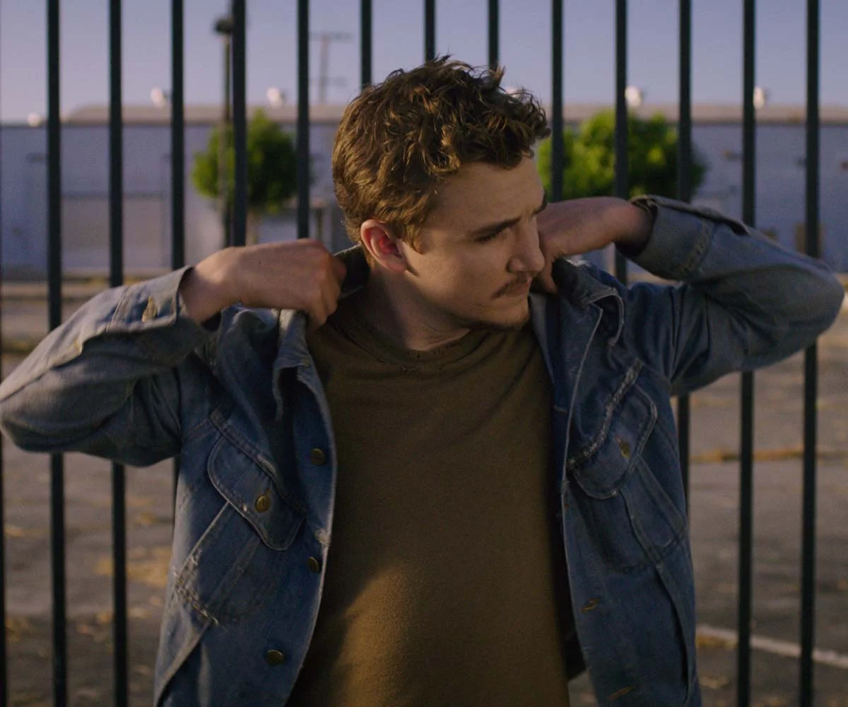 Kyle Gallner / Huck Finn