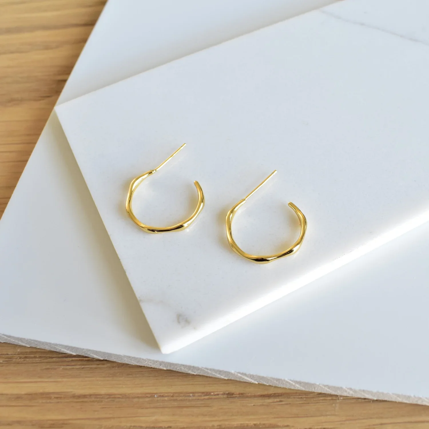 Medium Gold Hoop Earrings for women, a classic jewelry gift perfect for birthdays, anniversaries, holidays, and special occasions.