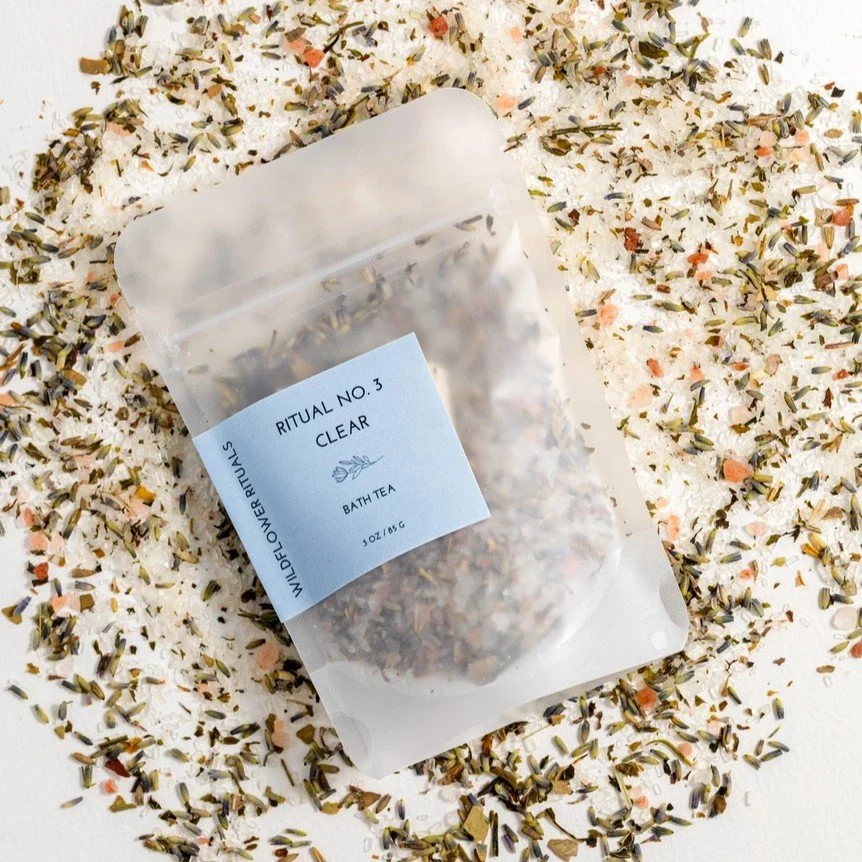 A 3oz bag of eucalyptus peppermint bath salt to clear mind, ease sore muscles , and soften skin.