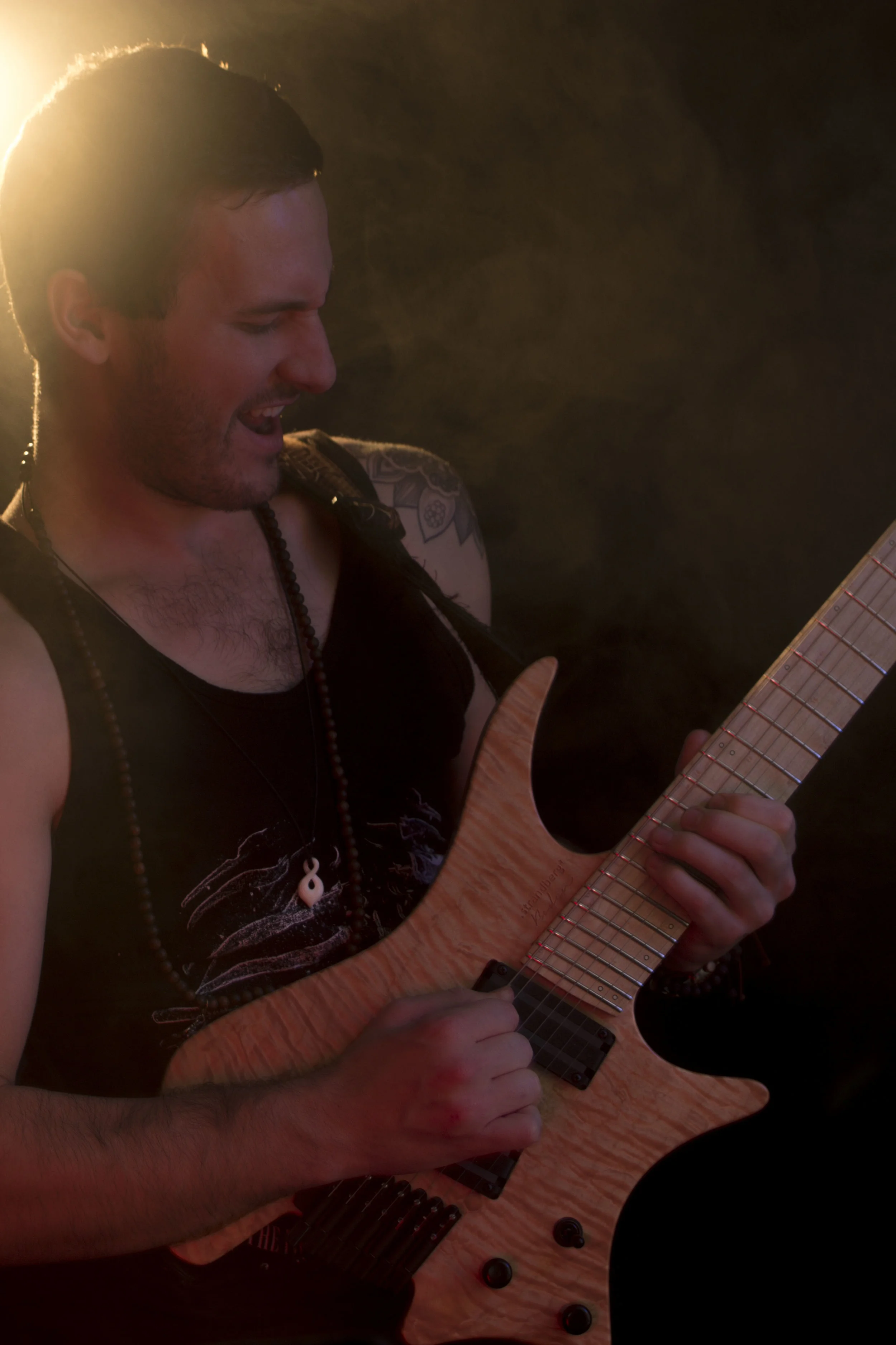 Music Lessons Guitar/ Bass Guitar/ Ukulele/ Theory